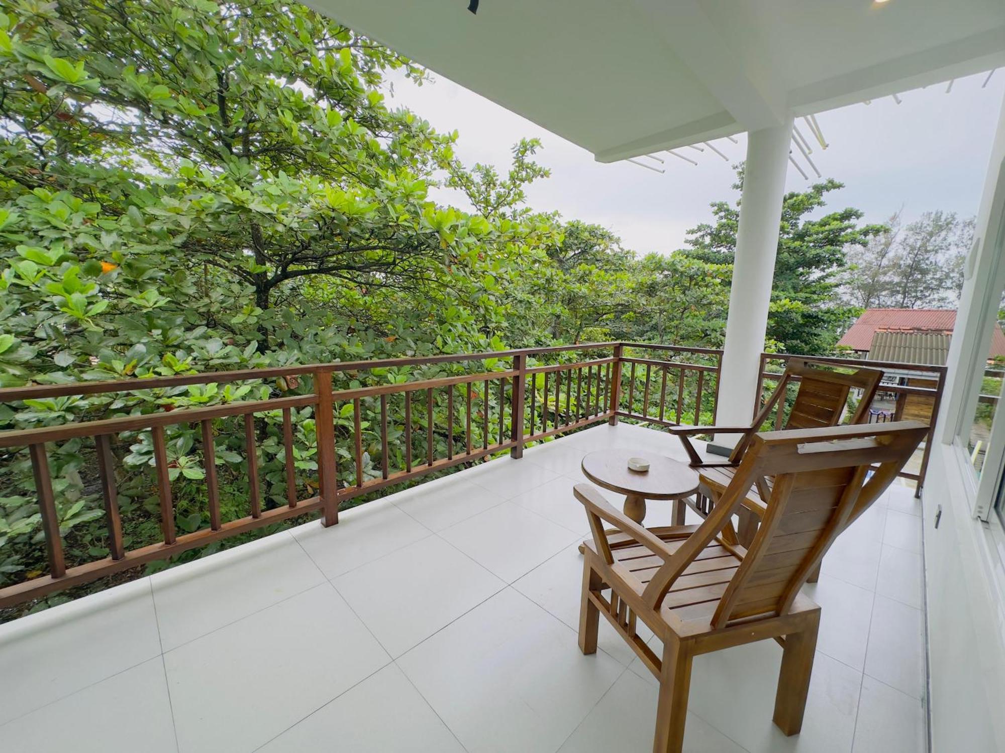 Neo Bay Chalet